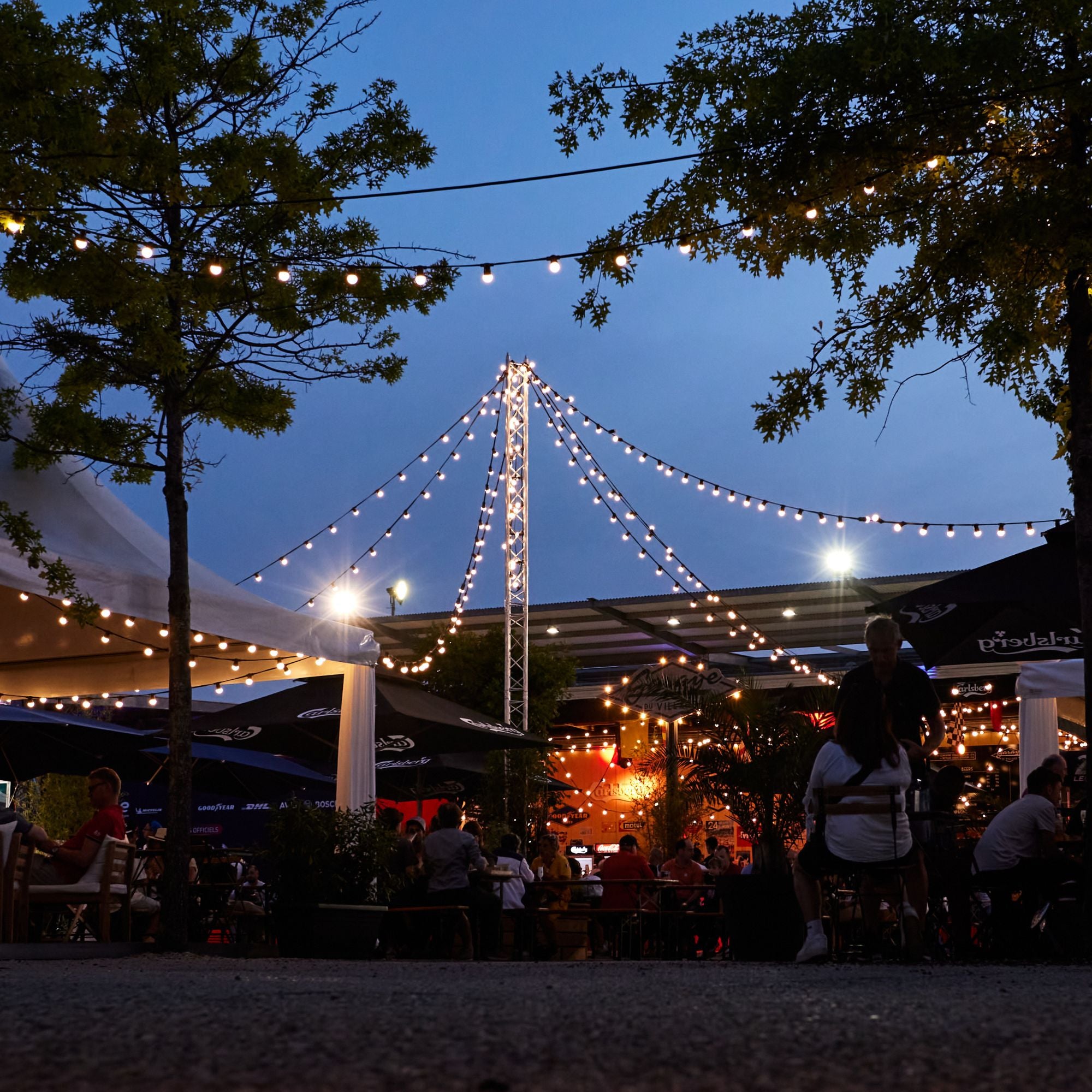 Découvrez les guirlandes guinguette Chromex au village des [24h du Mans]