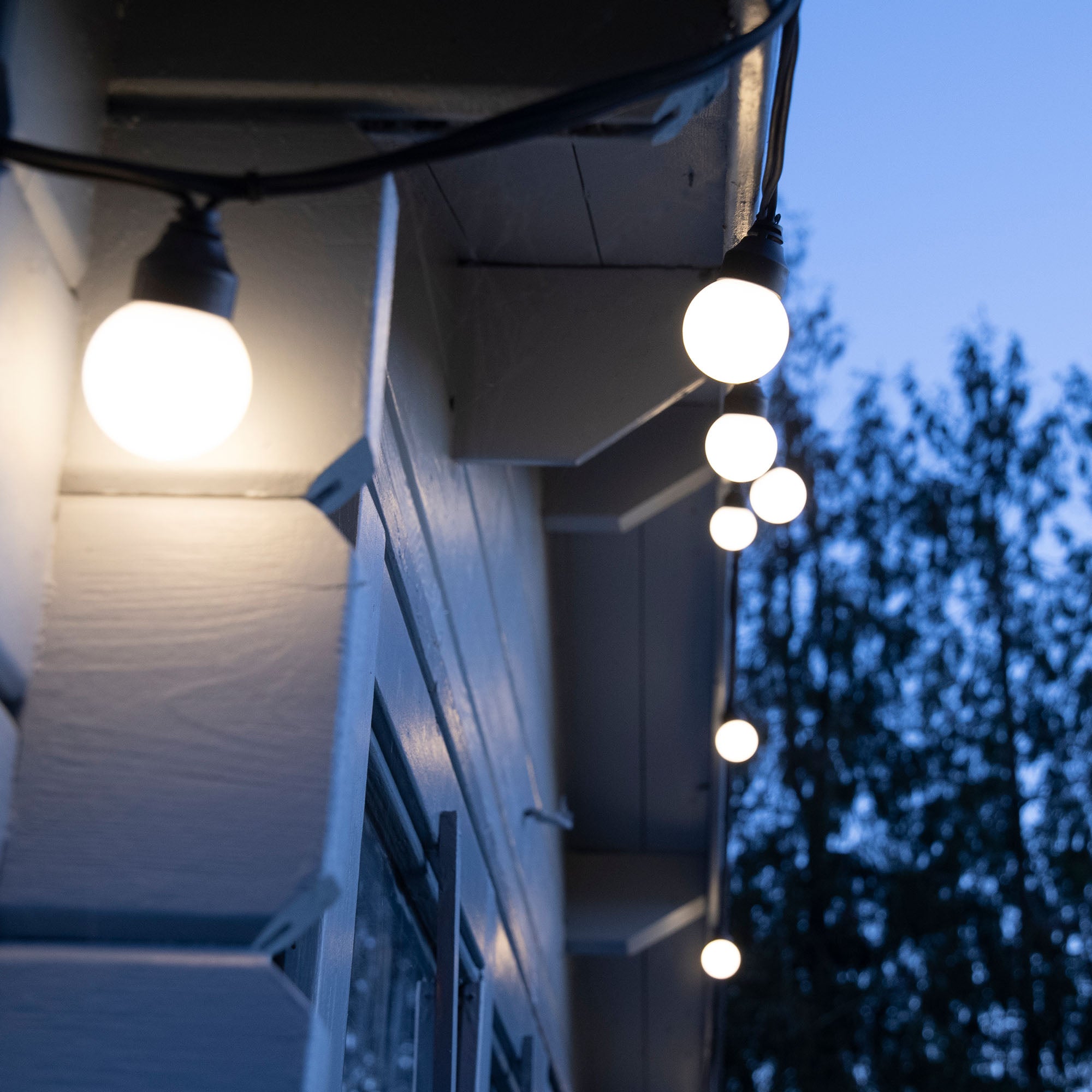 Guirlande guinguette Tradition globes laiteux