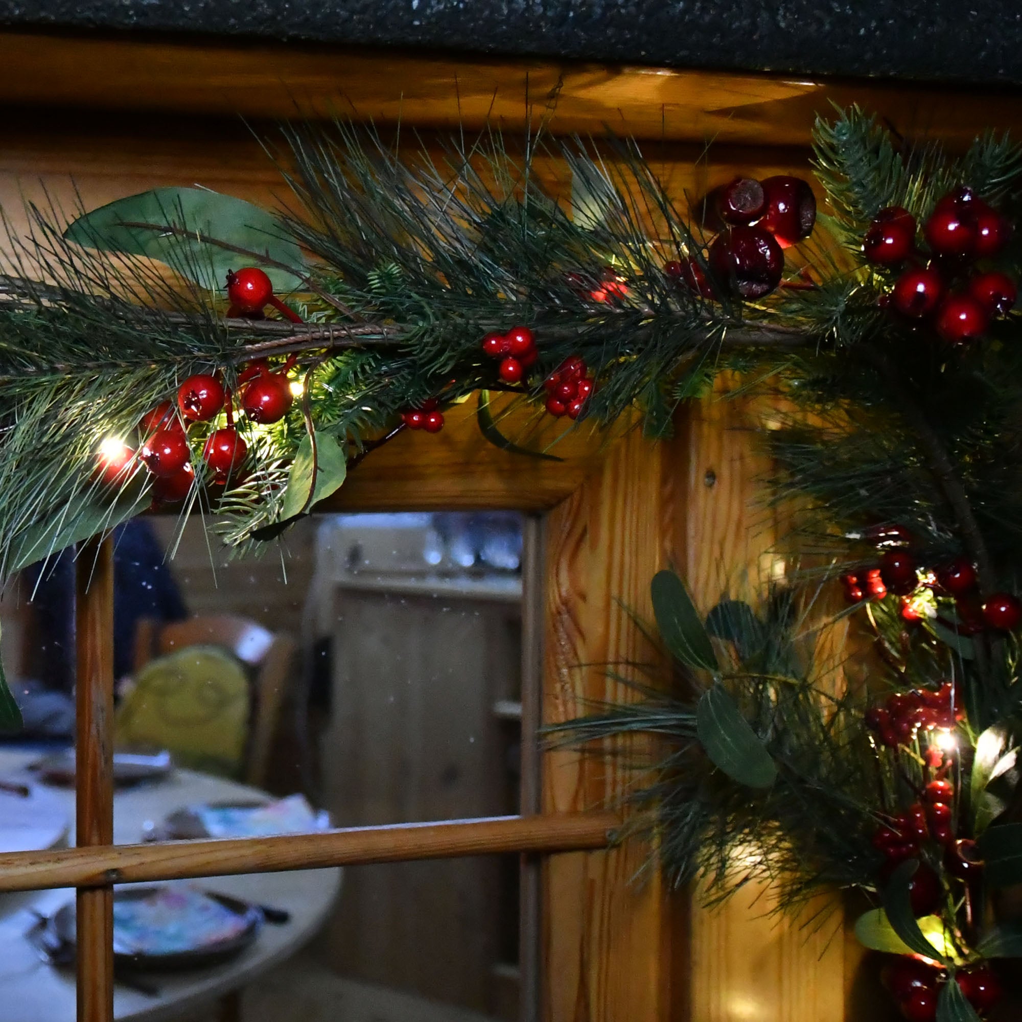 Branche lumineuse baies rouges